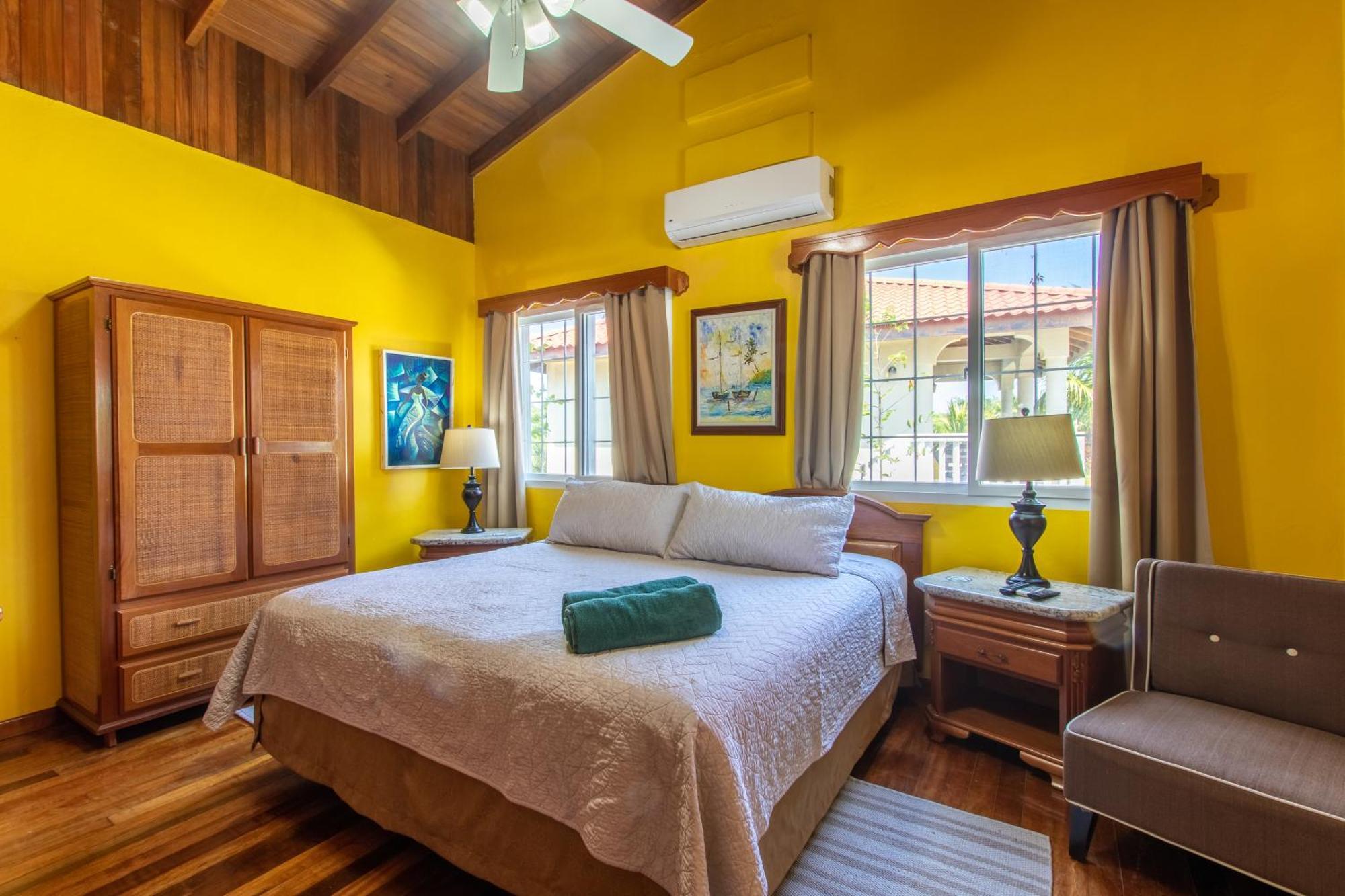Miramar Suites Placencia Habitación foto